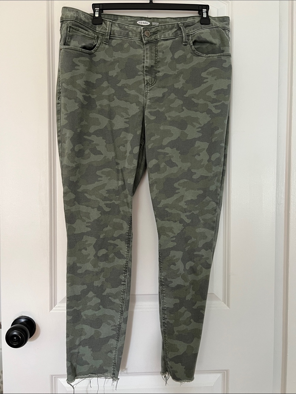 Old Navy Olive Camo Skinny Jeans